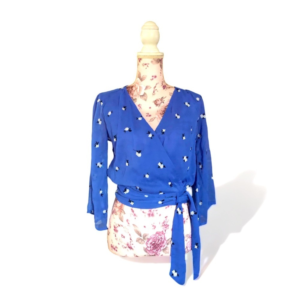 Abercrombie & Fitch Signature Wrap Floral Print Blouse